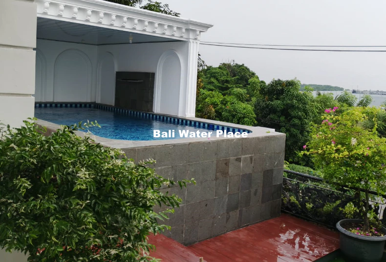 Konstruksi Kolam Renang di Atas Tanah